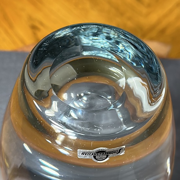 STROMBERGSHYTTAN SWEDEN 8" Crystal Vase with Etched Gazelle - Picture 12 of 12